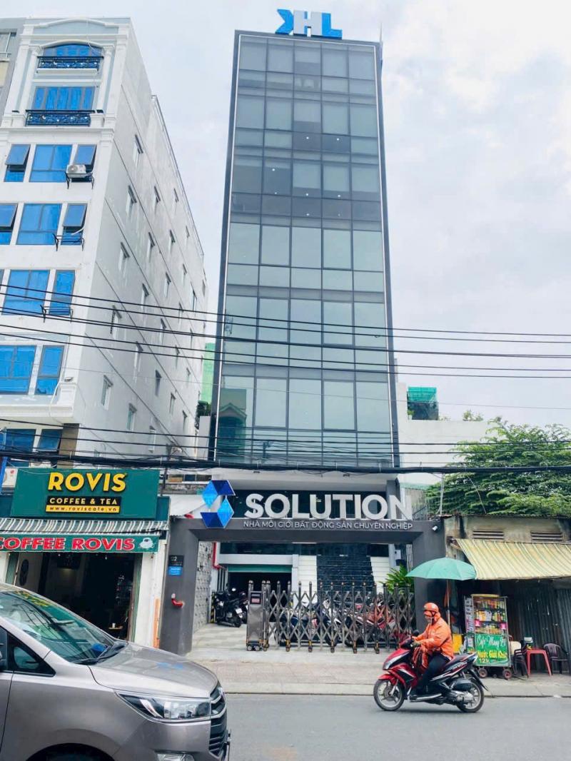 Bán tòa nhà mặt tiền 122 12A Nguyễn Xí diện tích: 7x15m 1 hầm 8 tầng