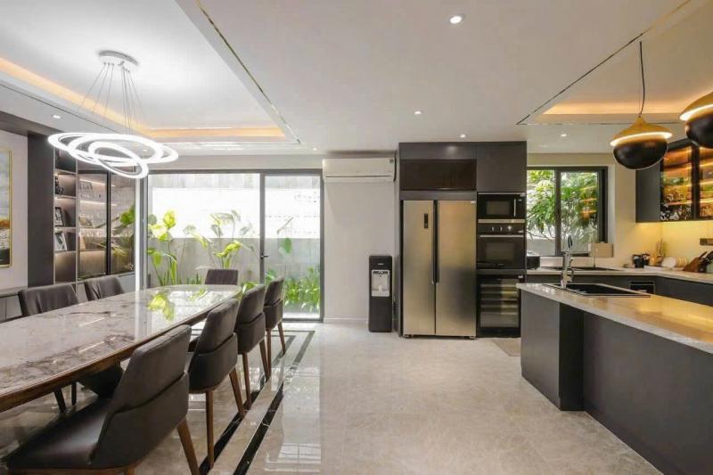 Bán tòa nhà mặt tiền 1D Hoa Cau DT: 8,2x18,6m (NH 8,8m) hầm lửng 5 tầng ST