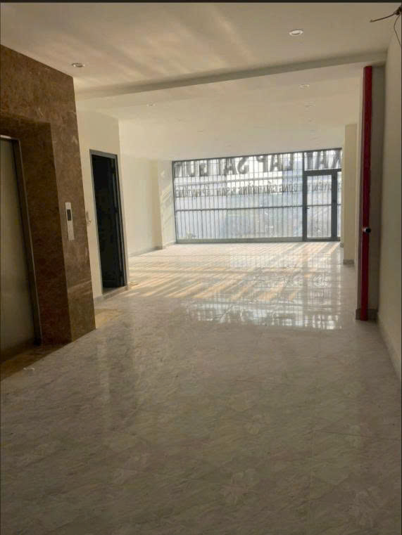 BÁN TÒA NHÀ MẶT TIỀN 269 HOÀNG HOA THÁM DIỆN TÍCH: 6X16M HẦM TRỆT LỬNG 4 TẦNG ST
