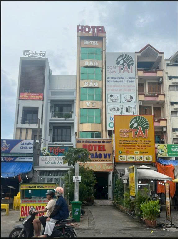 BÁN TÒA NHÀ MẶT TIỀN 63T UNG VĂN KHIÊM DIỆN TÍCH: 4X28M 6 LẦU (CN: 112M2)