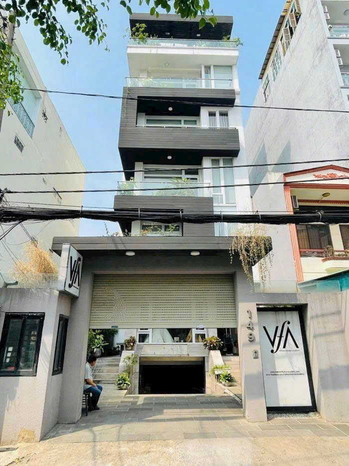 Bán tòa nhà mặt tiền đường Nguyễn Cửu Vân quận Bình Thạnh