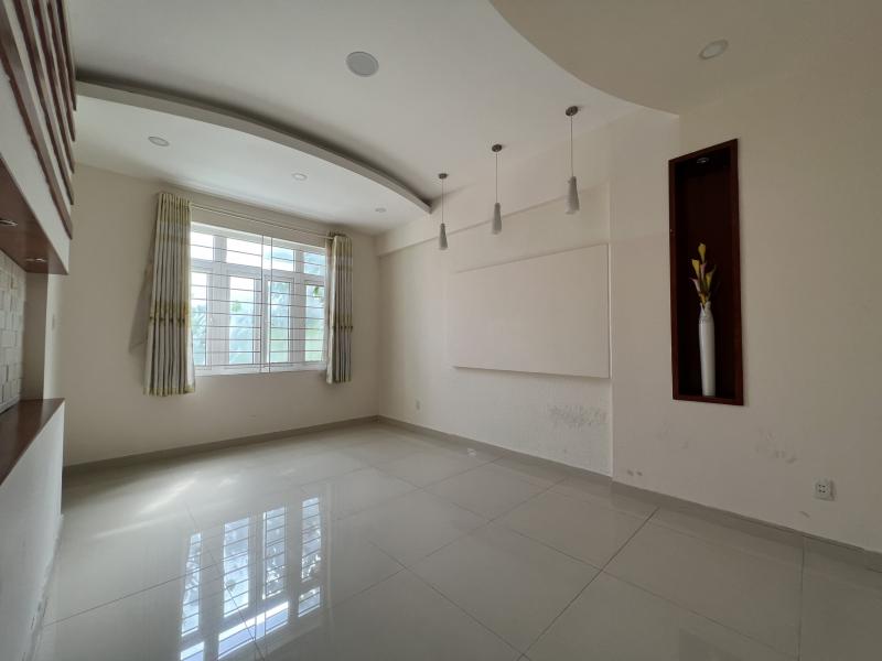 BÁN VILLA ĐƯỜNG SỐ 33 DIỆN TÍCH: 8X23M TRỆT 2 LẦU SÂN THƯỢNG