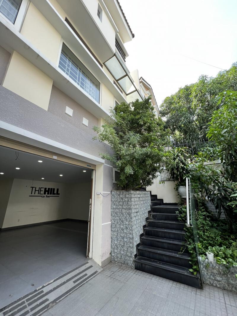 BÁN VILLA ĐƯỜNG SỐ 33 DIỆN TÍCH: 8X23M TRỆT 2 LẦU SÂN THƯỢNG