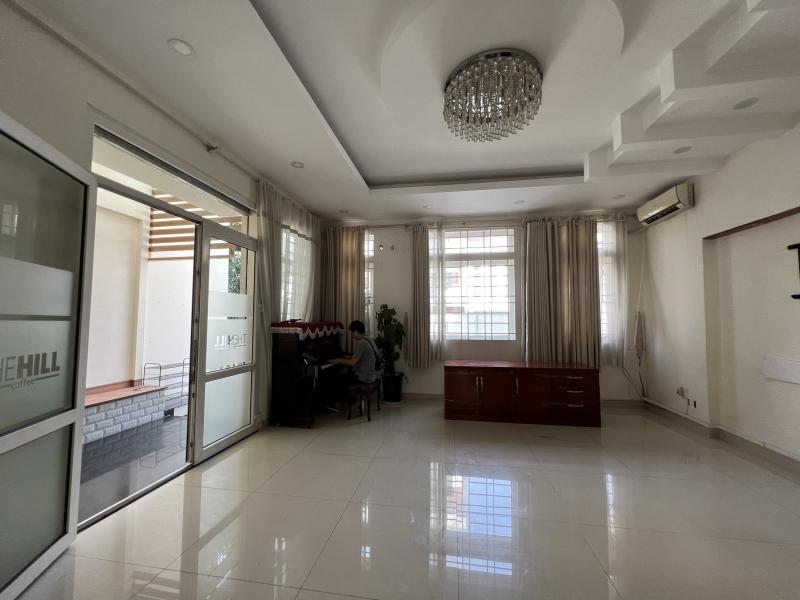 BÁN VILLA ĐƯỜNG SỐ 33 DIỆN TÍCH: 8X23M TRỆT 2 LẦU SÂN THƯỢNG