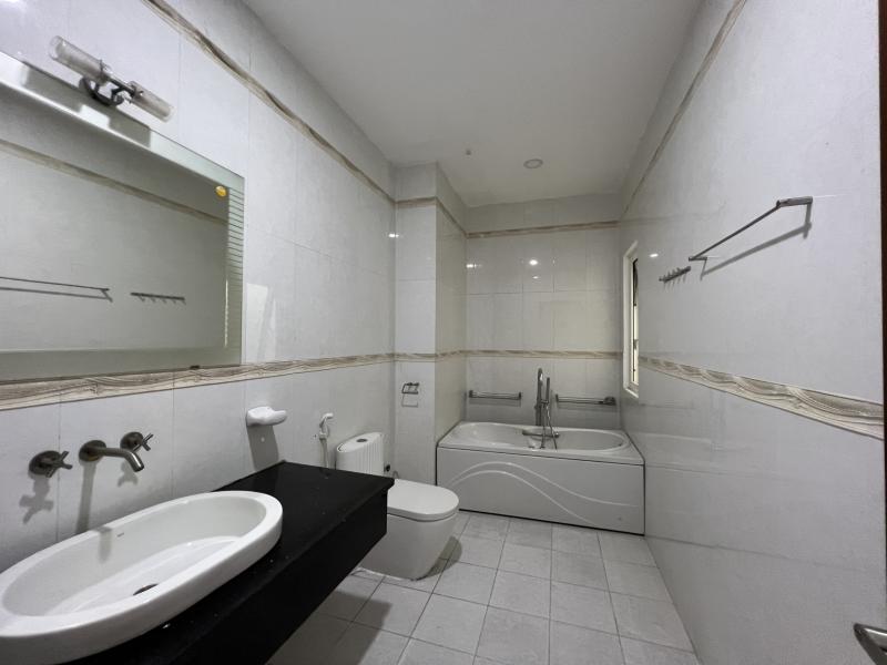 BÁN VILLA ĐƯỜNG SỐ 33 DIỆN TÍCH: 8X23M TRỆT 2 LẦU SÂN THƯỢNG