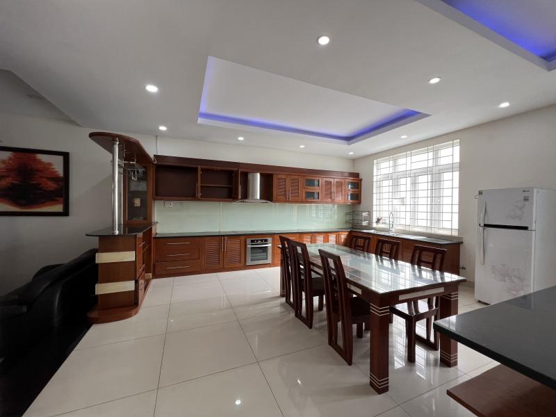 BÁN VILLA ĐƯỜNG SỐ 33 DIỆN TÍCH: 8X23M TRỆT 2 LẦU SÂN THƯỢNG