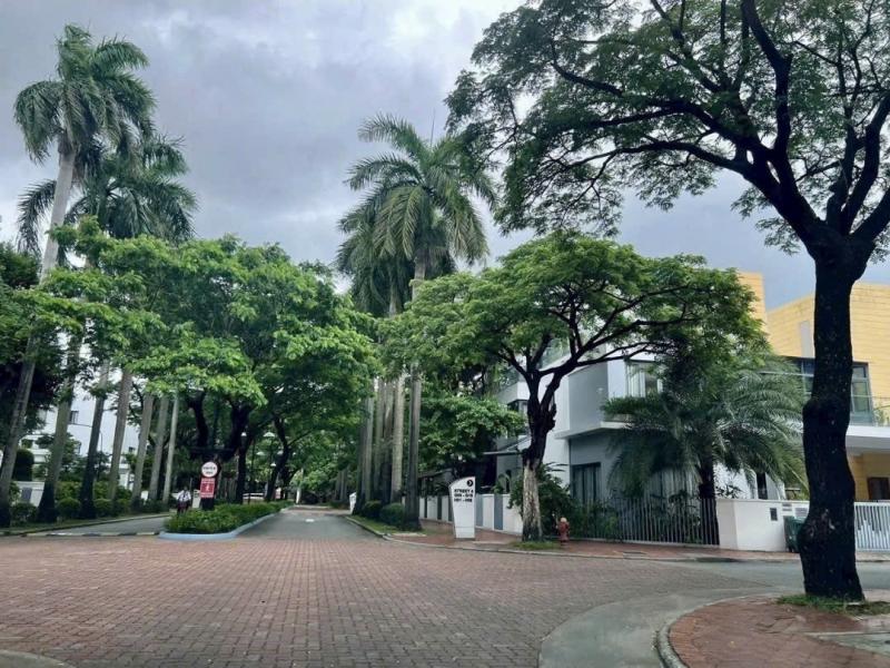 Bán villa góc 2 mặt tiền đường Giang Văn Minh diện tích: 287,8m2 trệt 2 lầu