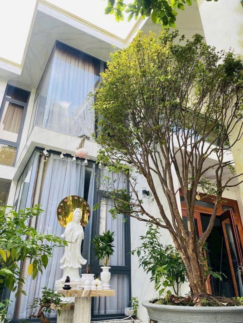 BÁN VILLA MẶT TIỀN 6G8 TRẦN NÃO DIỆN TÍCH: 15X15M TRỆT LẦU, CÓ SÂN VƯỜN