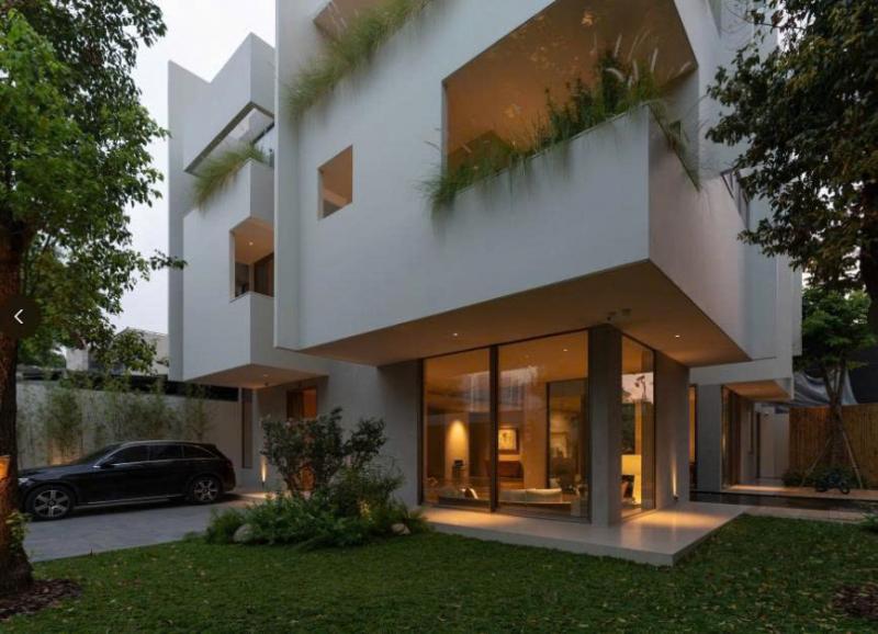 Bán villa mặt tiền số 5 đường D10 gần cao tốc diện tích: 16,5x24,5m 3 tầng