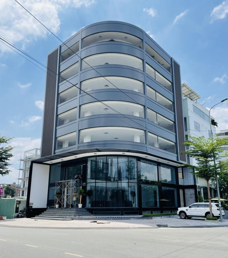 Toà nhà mới xây góc 2 mặt tiền đường Nguyễn Văn Kỉnh phường Thạnh Mỹ Lợi quận 2 TP Thủ Đức