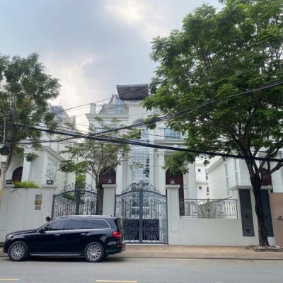 Bán biệt thự mặt tiền đường Nguyễn Văn Hưởng DT : 14x28m hầm trệt lửng 2 lầu