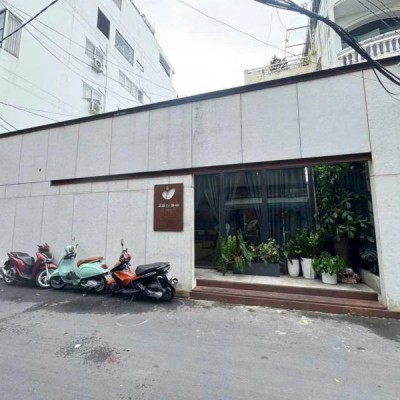 BÁN NHÀ 3 MẶT TIỀN HẺM XE HƠI 351 LÊ VĂN SỸ DIỆN TÍCH: 13X24M 3 TẦNG (CN: 272,1