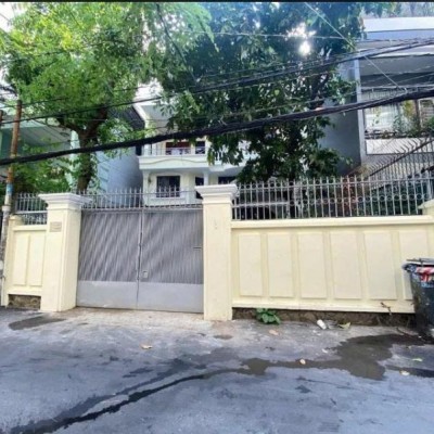 Bán nhà 339/22B Lê Văn Sỹ diện tích: 8,8x20m 4 tầng