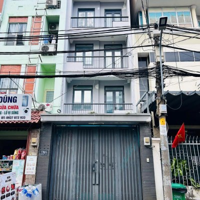 Bán nhà 778/5 Nguyễn Kiệm gần trường FPT và ĐH Marketing DT: 4x19m trệt 3 lầu