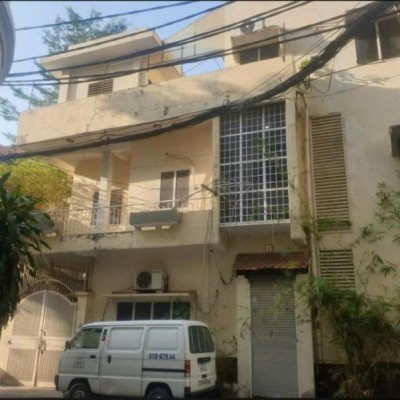 Bán nhà hẻm xe hơi 36/22 Yên Thế diện tích: 4,7x14m 4 tầng