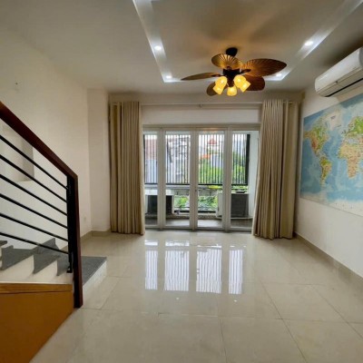 BÁN NHÀ HẺM XE TẢI 1 TRỤC ĐƯỜNG CHU VĂN AN DIỆN TÍCH: 4,5X11,5M TRỆT LỬNG 4 LẦU