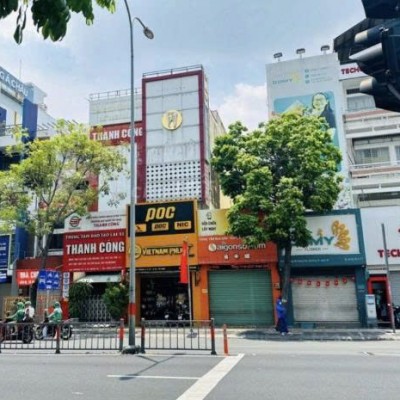 BÁN NHÀ MẶT TIỀN 580 BA THÁNG HAI DIỆN TÍCH: 4,2X28M 4 TẦNG (CÔNG NHẬN: 117,6M2)