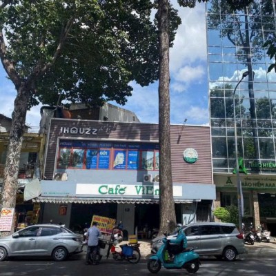 BÁN NHÀ MẶT TIỀN 5A TRẦN PHÚ DIỆN TÍCH: 12X25M (NỞ HẬU 15M) NHÀ CẤP 4