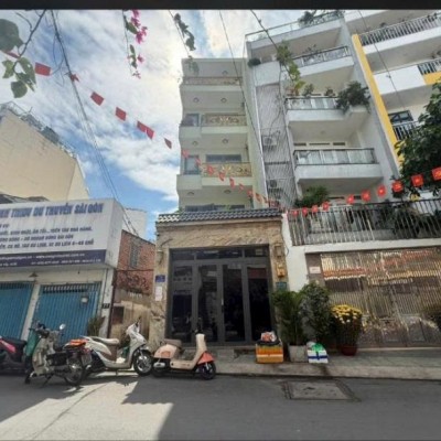 Bán nhà mặt tiền 79 Nguyễn Văn Công diện tích: 4x15m trệt 4 lầu sân thượng