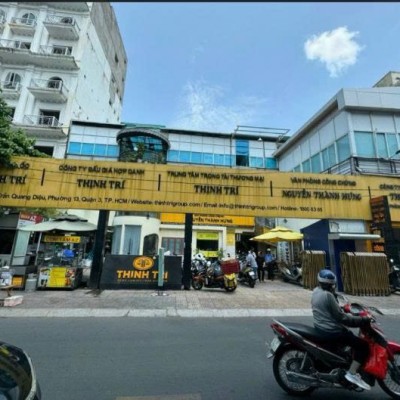BÁN NHÀ MẶT TIỀN SỐ 4 TRẦN QUANG DIỆU DIỆN TÍCH: 20X20M 4 TẦNG (CÔNG NHẬN:400M2