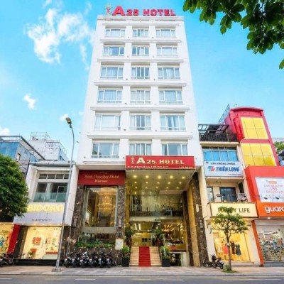 Bán tòa khách sạn đường Nguyễn Trãi diện tích: 12x20m hầm 10 tầng