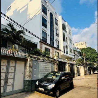 Bán tòa nhà Lê Quang Định diện tích: 8,1x22m hầm 6 tầng