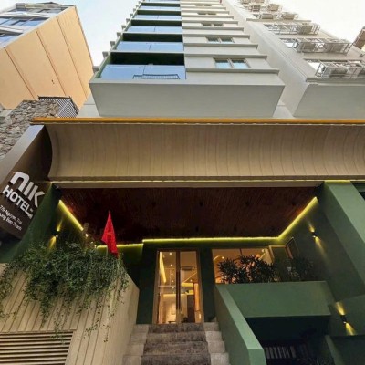 Bán tòa nhà Nguyễn Trãi Quận 1 diện tích: 8,27x15m hầm 8 tầng