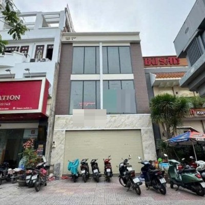Bán tòa nhà đường Nguyễn Thái Học diện tích: 7x20m (nở hậu 8,2m) 3 tầng