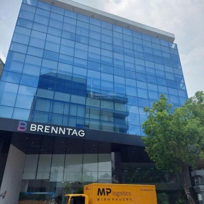 Bán tòa nhà mặt tiền 120 Hoàng Hoa Thám diện tích: 21x52m hầm 7 tầng