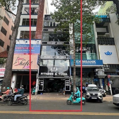 BÁN TÒA NHÀ MẶT TIỀN 135 139 NGUYỄN CHÍ THANH DIỆN TÍCH: 6,7X30M 5 TẦNG