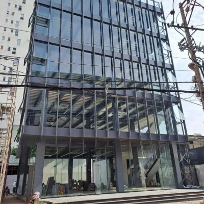 BÁN TÒA NHÀ MẶT TIỀN 21 23 XA LỘ HÀ NỘI DIỆN TÍCH: 20X26M 5 TẦNG