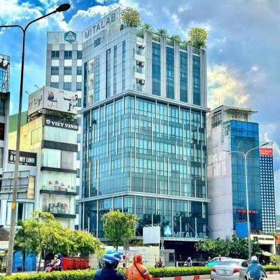 Bán tòa nhà mặt tiền 379-385 Cộng Hòa quận Tân Bình
