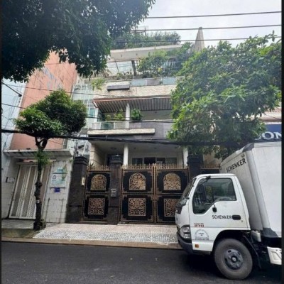 Bán tòa nhà mặt tiền đường Nguyễn Minh Hoàng diện tích: 9x22m hầm 5 lầu