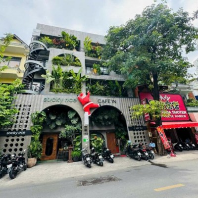Bán tòa nhà mặt tiền đường Quốc Hương diện tích: 12x16m 5 tầng