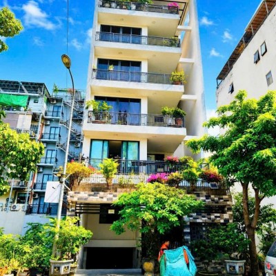 Bán tòa nhà mặt tiền đường số 56 diện tích: 8x20m hầm 6 tầng