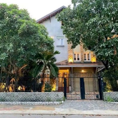BÁN VILLA GẦN SÔNG, KHU COMPOUND VIP FIDECO, THẢO ĐIỀN, DT: 15X25M TRỆT 2 LẦU