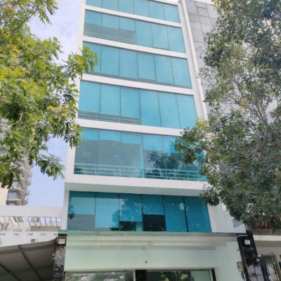Cho thuê nhà mặt tiền đường Cô Bắc quận 1
