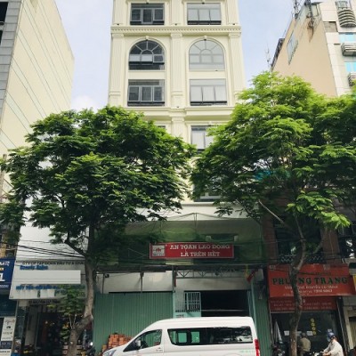 Cho thuê tòa nhà mặt tiền đường nguyễn văn cừ quận 1
