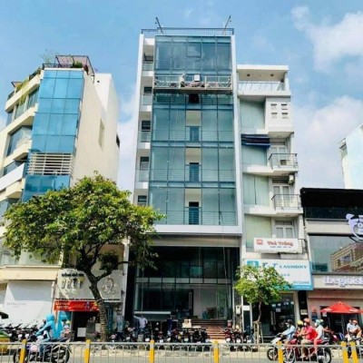 Cho thuê toà nhà mới mặt tiền đường Nguyễn Văn Cừ quận 5