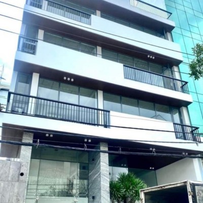 Cho thuê toà nhà đường ung văn khiêm gần cầu sài gòn