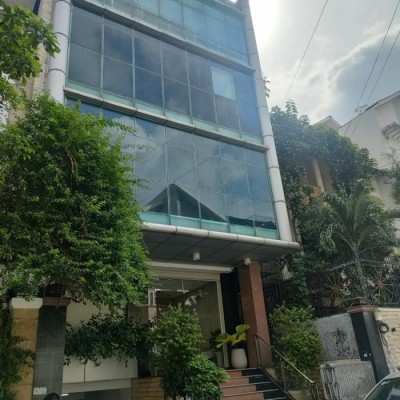 Cho thuê tòa nhà mặt tiền đường hoa đào quận phú nhuận