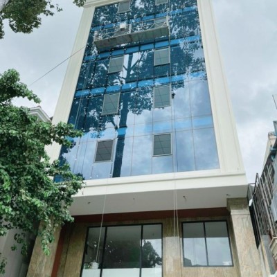 Cho thuê toà nhà mới xây mặt tiền đường Trường Sơn