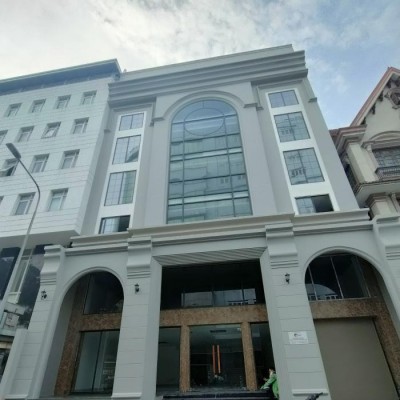 Cho thuê toà nhà mặt tiền đường huỳnh lan khanh tân bình
