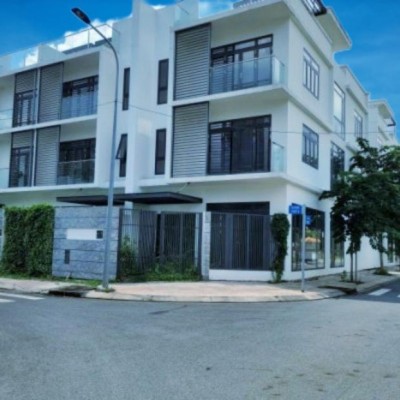 Cho thuê nhà nguyên căn mặt tiền đường Vũ Tông Phan