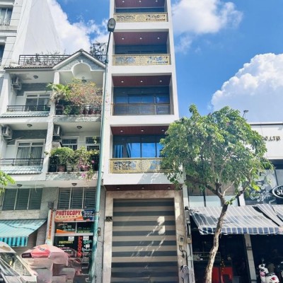 Cho thuê nhà nguyên căn mặt tiền đường Bạch Đằng