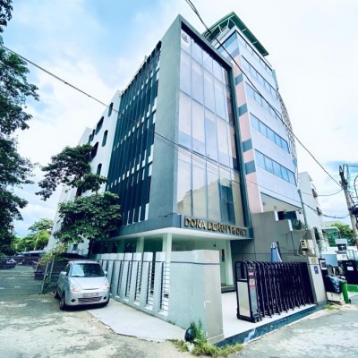 Cho thuê tòa nhà góc 2 mặt tiền đường NN1B Bạch Mã