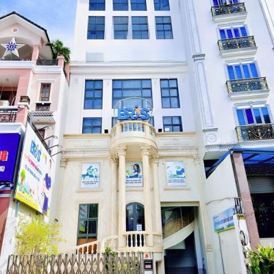 Cho thuê tòa nhà đường Nguyễn Phúc Nguyên