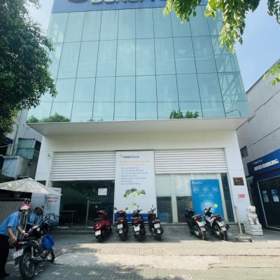 Cho thuê tòa nhà mặt tiền đường Phan Xích Long