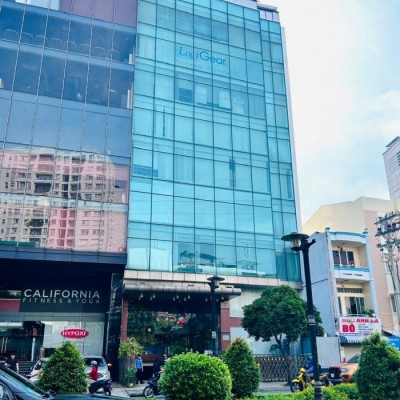 Cho thuê toà nhà mặt tiền 462 Phan Xích Long