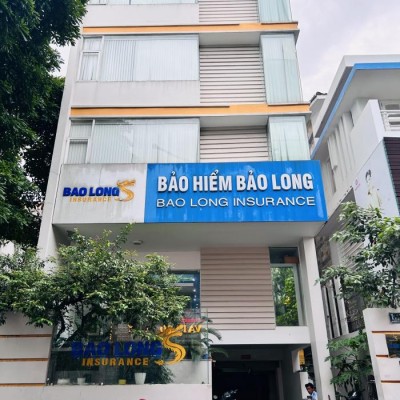 Cho thuê toà nhà mặt tiền đường Hoa Lan nhà trống suốt